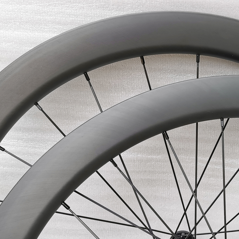 Velocityx خفيفة الوزن 1186 جرا - مراجعة Gravel Bike Wheelset Carbon 700C وسعره