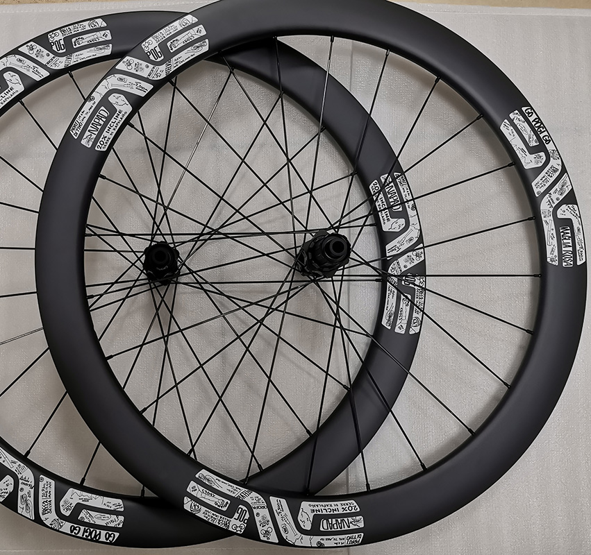 مجموعة عجلات دراجة طريق كربوني - مراجعة Gravel Bike Wheelset Carbon 700C وسعره