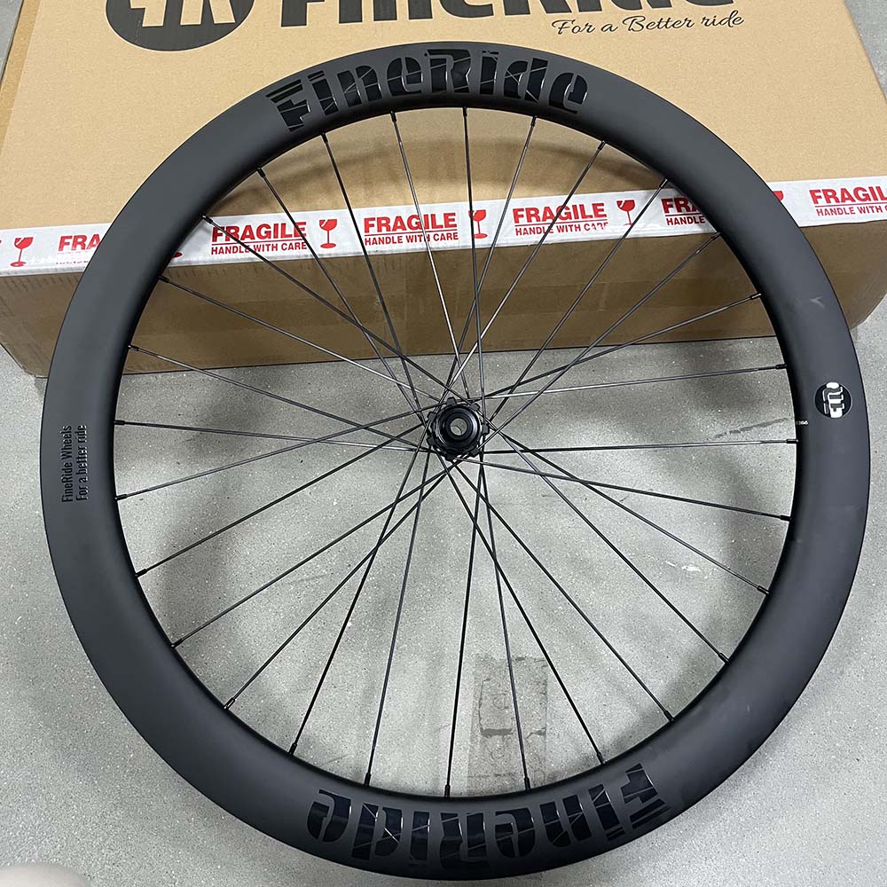 مجموعة عجلات كربونية للطرق بقط - مراجعة Gravel Bike Wheelset Carbon 700C وسعره