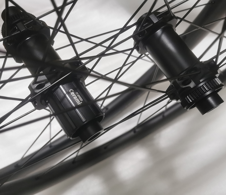 700C الكربون القرص الطريق دراج - مراجعة Gravel Bike Wheelset Carbon 700C وسعره