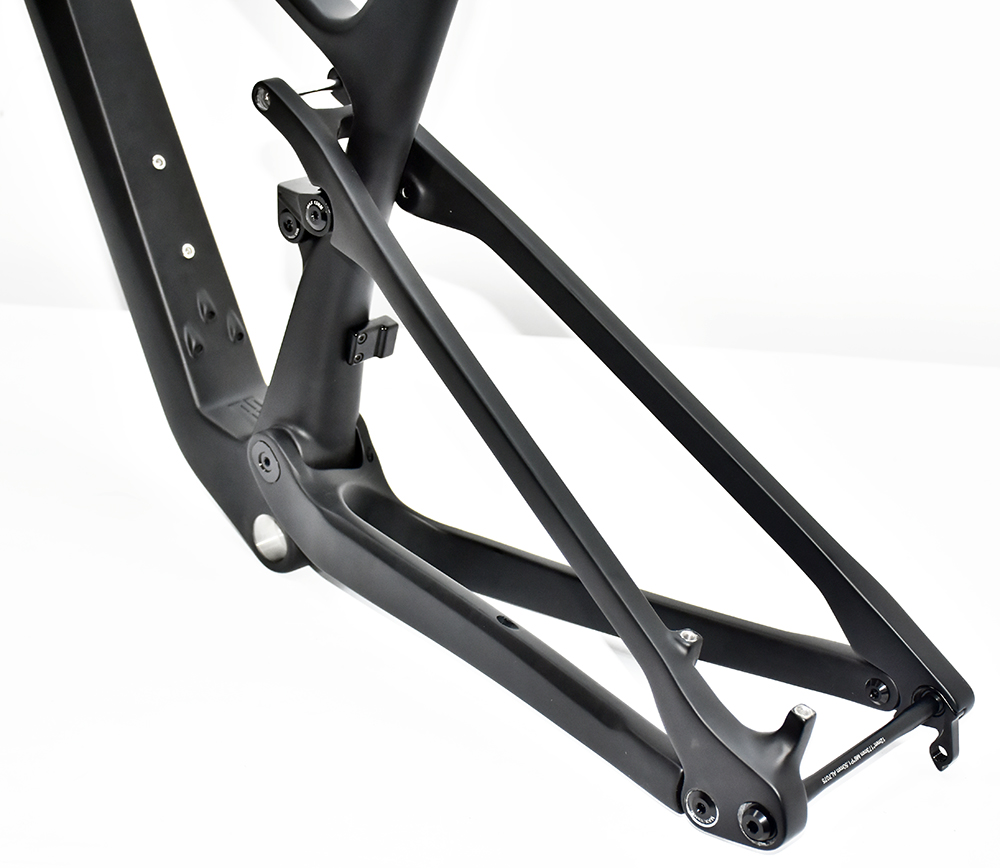 إطار دراجة جبلية 29er من مصنع  - مراجعة Carbon Mountain Bike Frame 29Er Boost وسعره